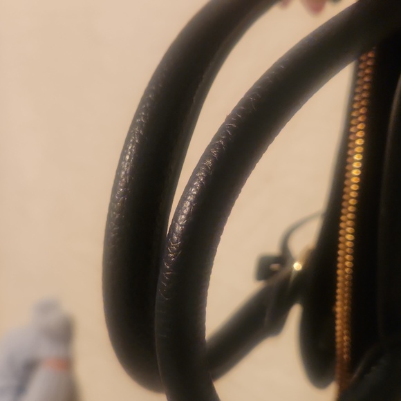 Handbag - Picture 3 of 6